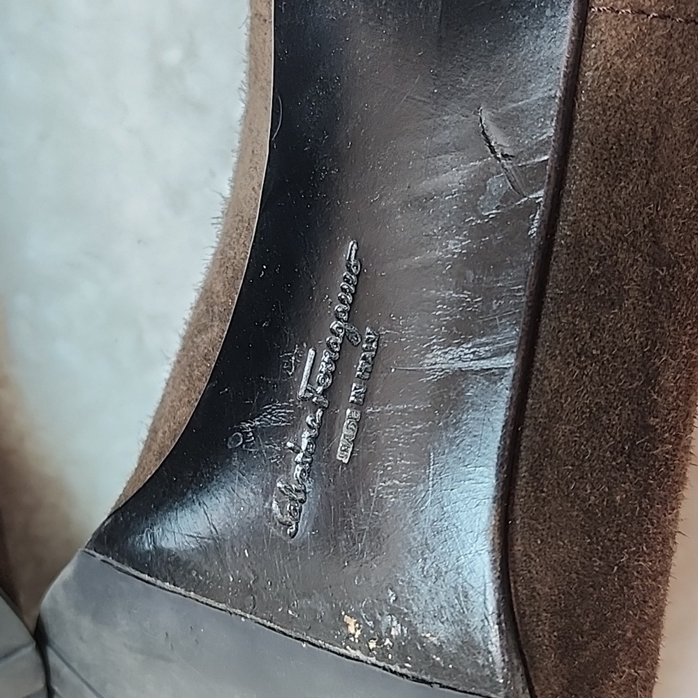 SalvatoreFerragamo Albia Vintage Chocolate Brown Green Suede Heel Loafers Sz8.5 - Picture 12 of 16
